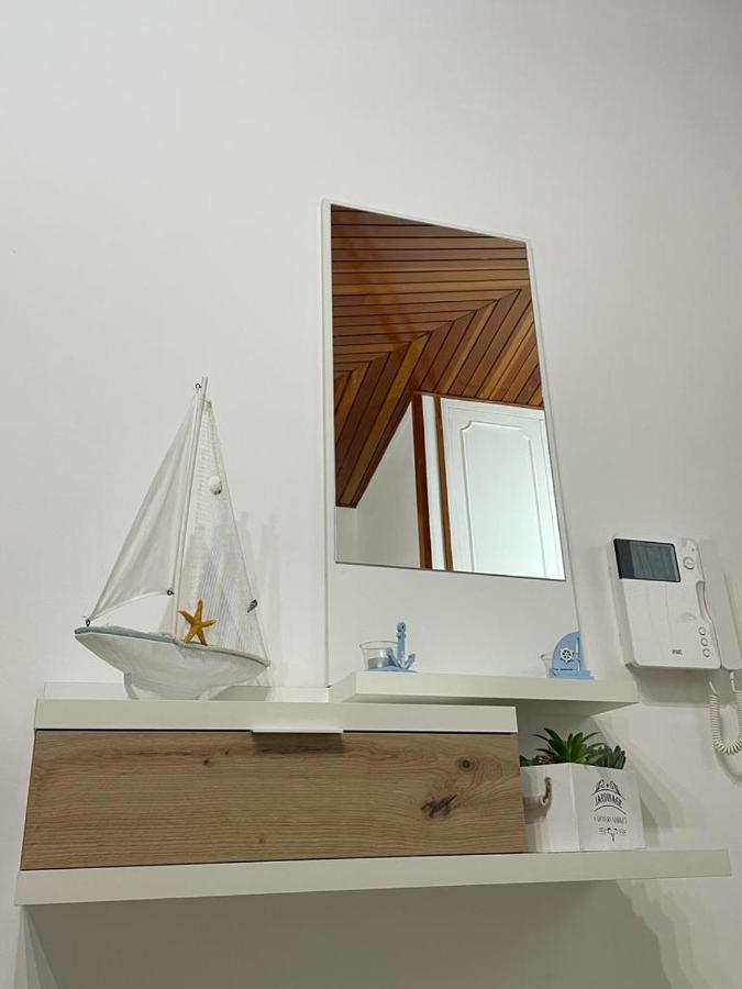 The White Sail - Mondello Apartment With Terrace - Casa Di Vincenzo E Andrea Esterno foto